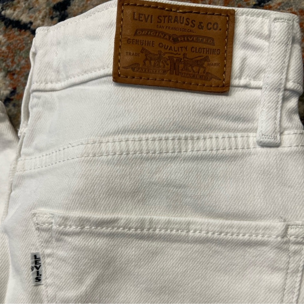 Levi’s White Skinny Jeans - Picture 11 of 11